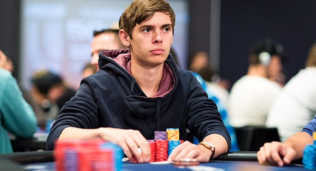 poker12