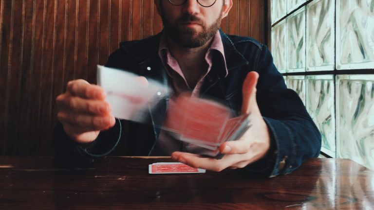 Tobey Maguire, organizador de poker clandestino en Holywood?