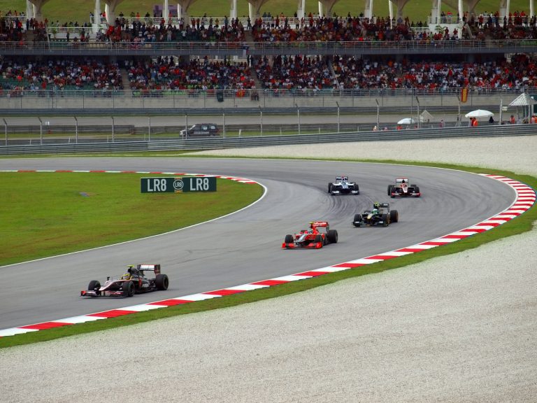¿De qué trata el acuerdo entre Pokerstars y Red Bull Racing?